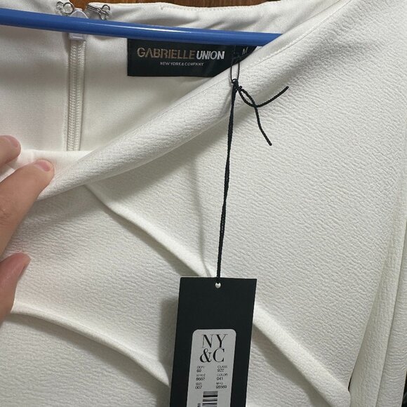 Dresses & Skirts - Gabrille Union - Dress